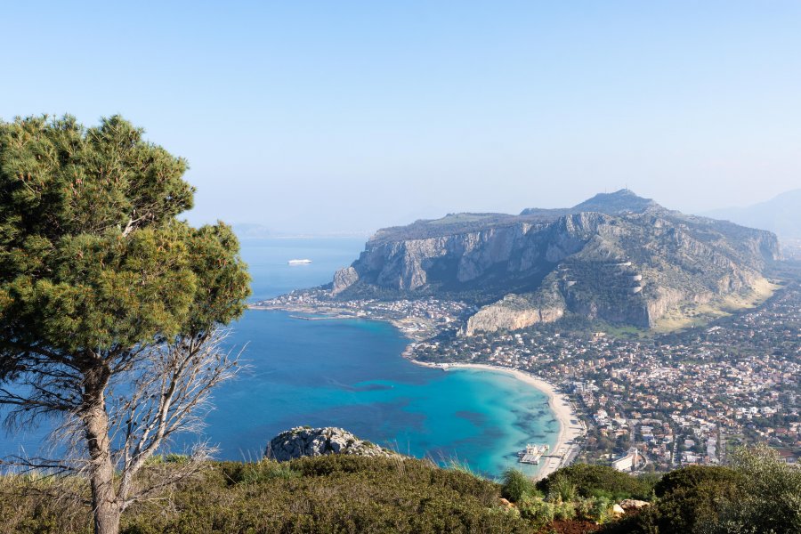 Vue sur Mondello depuis le Capo Gallo, Sicile