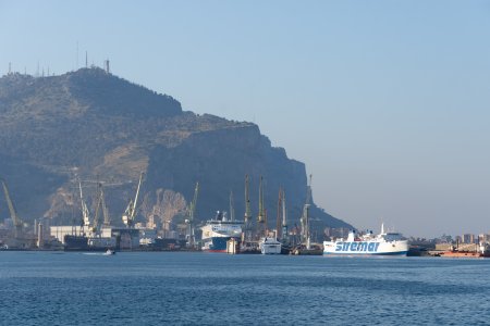 Port de Palerme et Monte Pellegrino