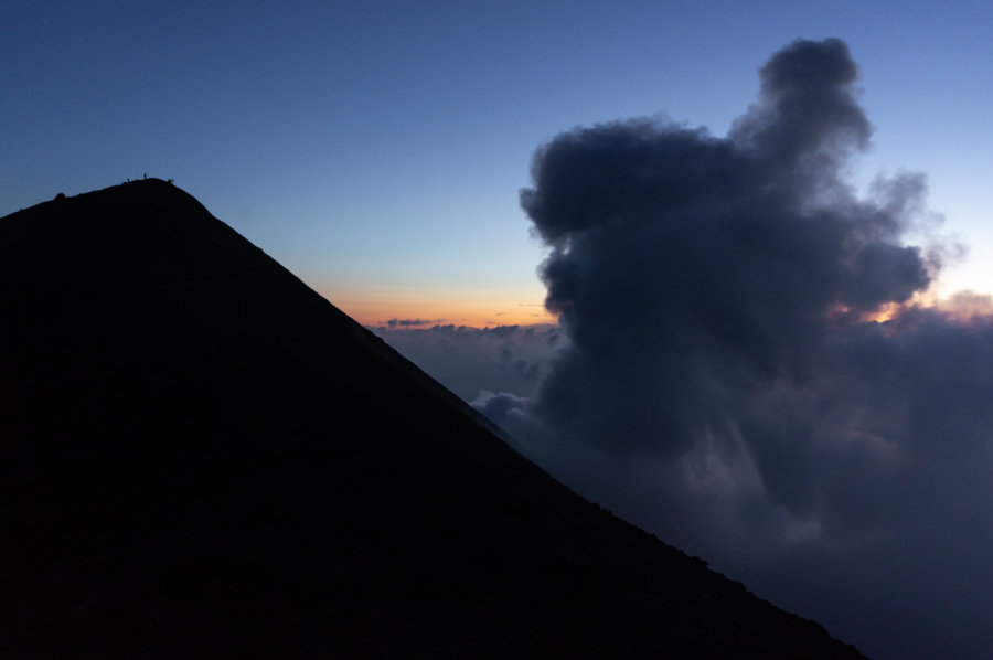 Fumée du volcan Stromboli, Sicile