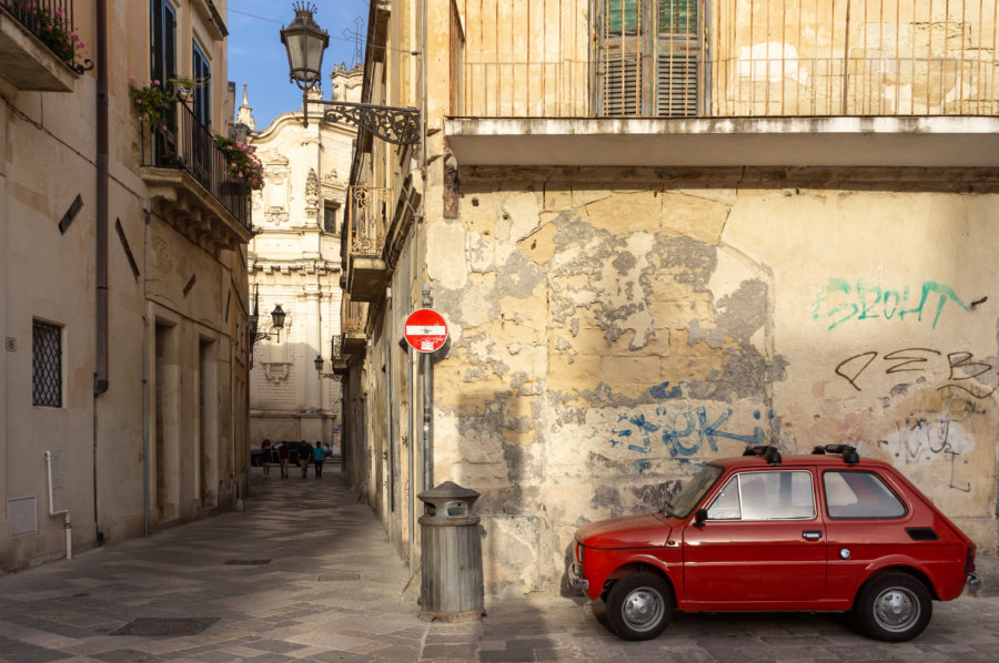 Mini Fiat dans les rues de Lecce, Pouilles