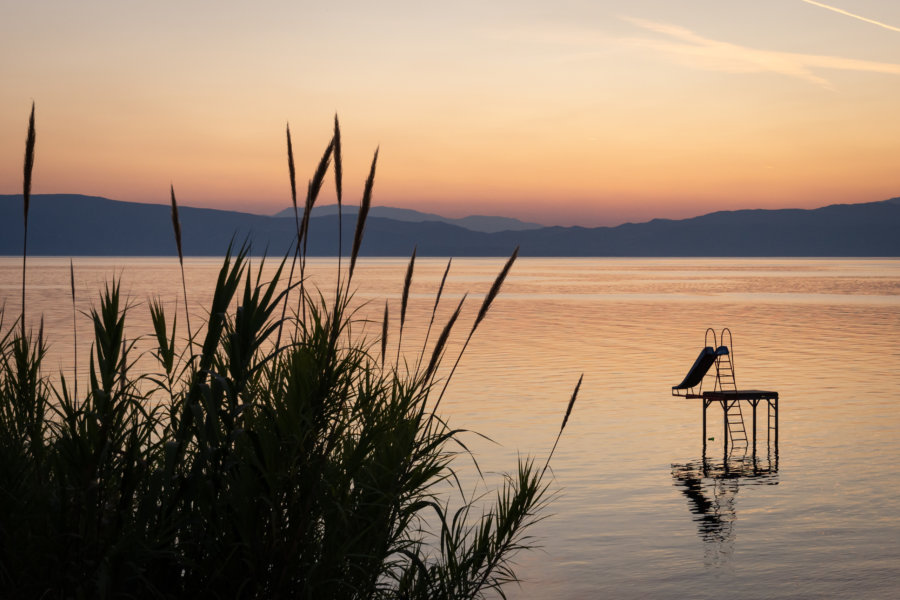 Lac d'Ohrid au coucher du soleil