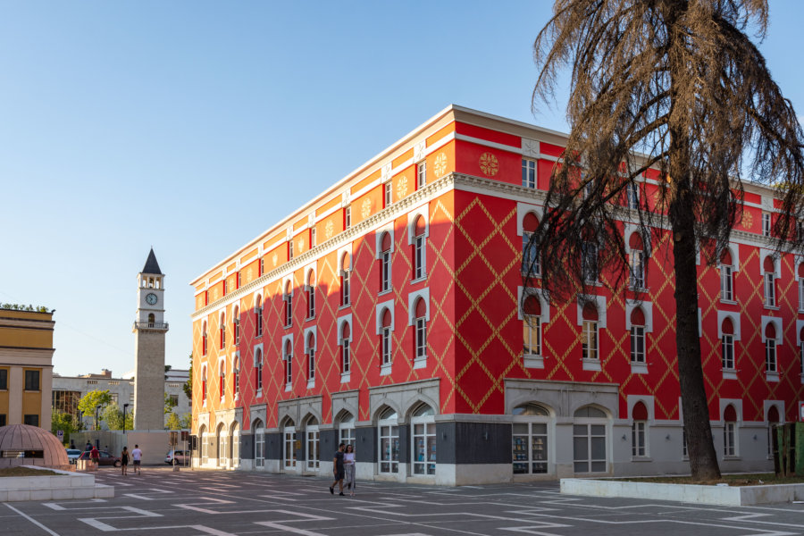 Ville de Tirana en Albanie