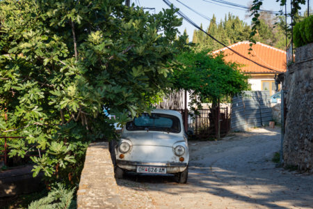 Vieille voiture à Ohrid