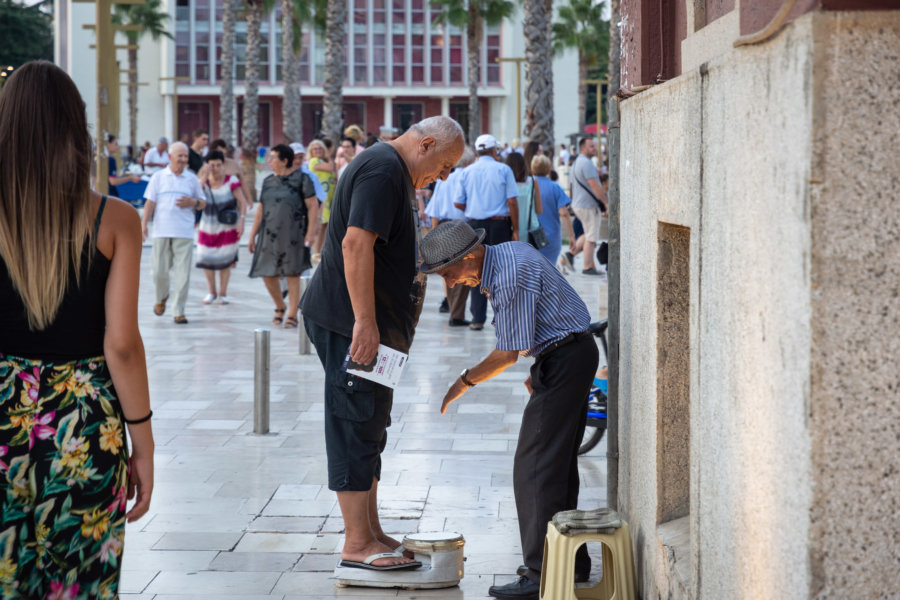 Balance de rue en Albanie