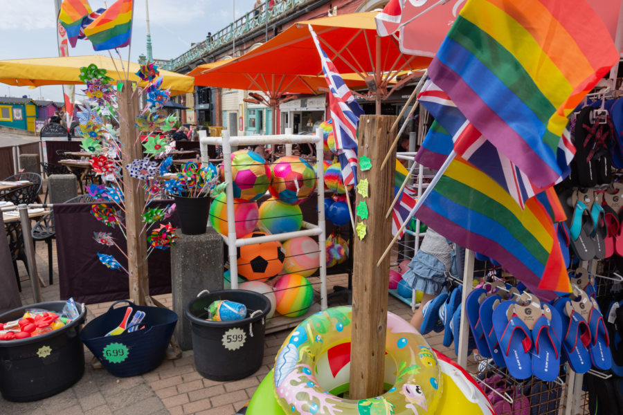 Boutique de plage à Brighton, l'été en Angleterre