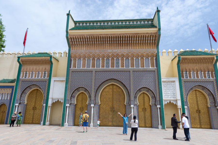 Porte du palais royal de Fès au Maroc