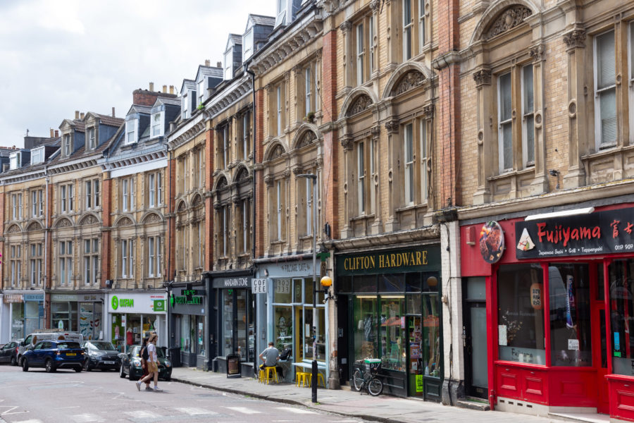 Rue chic à Clifton, Bristol, Angleterre