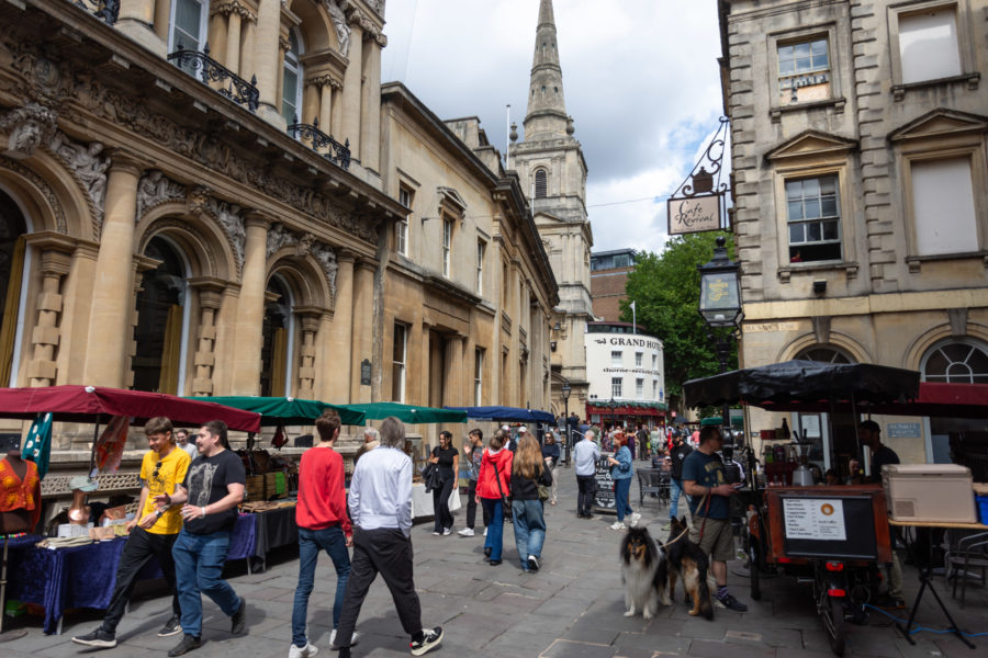 Rue piétonne près du St Nicholas market à Bristol
