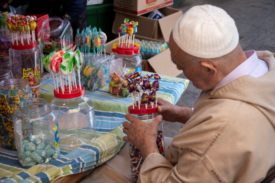 Vendeur de sucettes à Tetouan
