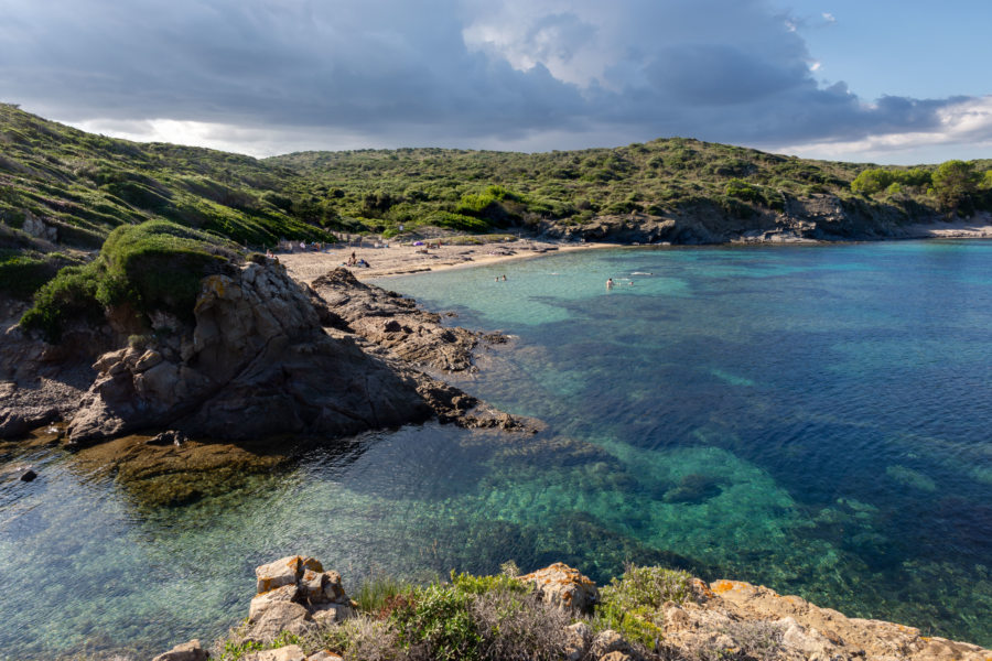 Plage de Tamarells, randonnée à Minorque