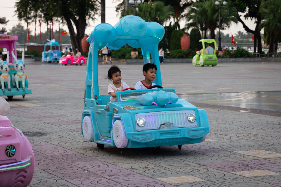 Petites voitures électriques à Vinh Long, Mékong