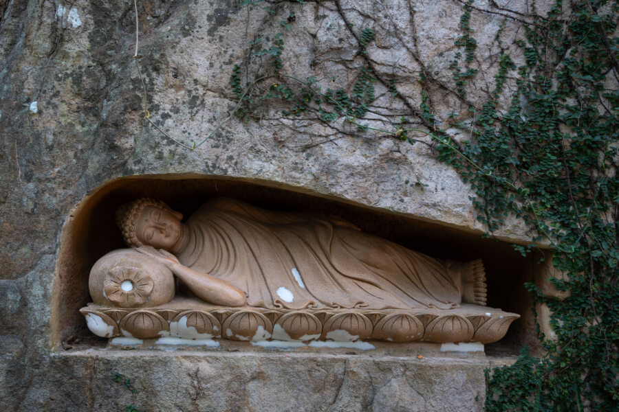 Bouddha couché au temple de Phuoc Dien Thu