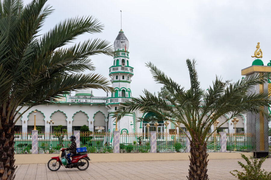 Mosquée Jamuil Azhar, village Cham face à Chau Doc