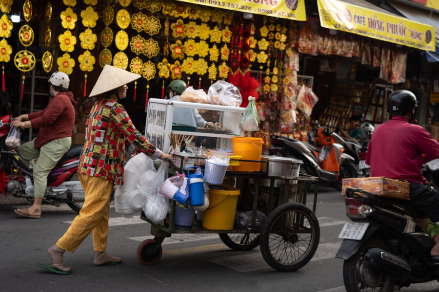 Vendeuse ambulante, voyage à Chau Doc, Mékong