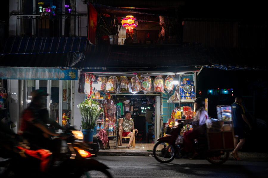 Ville de Chau Doc la nuit, voyage au Vietnam